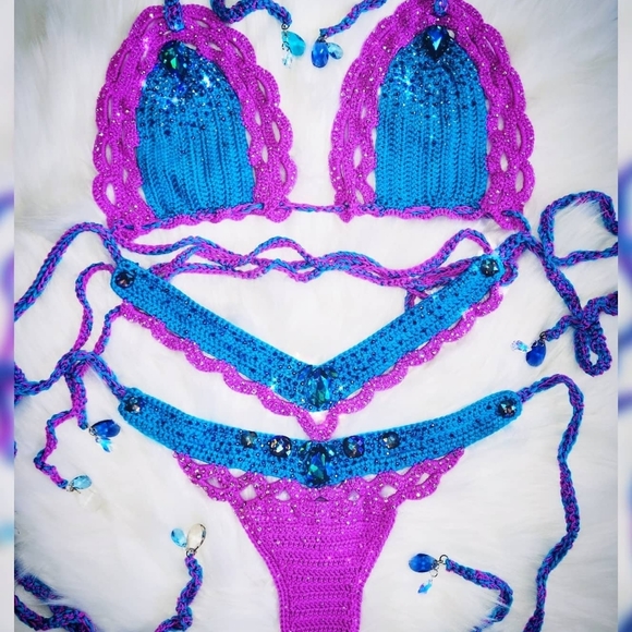 Luxury Handmade Crochet Swarovski Bikini - Picture 4 of 17
